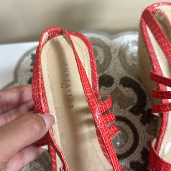 Ann Taylor coral wedge heels - Picture 2 of 9